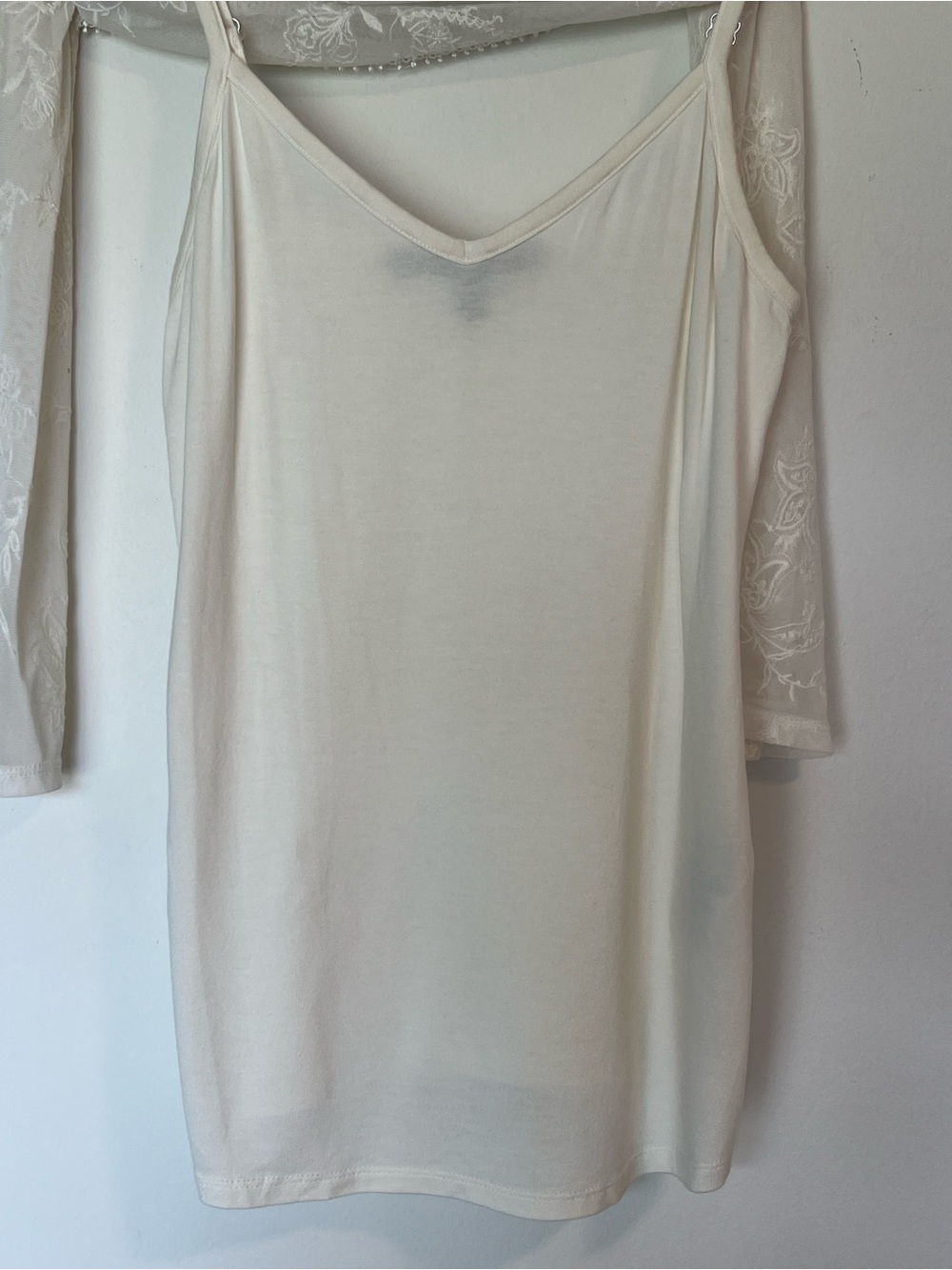 White House Black Market White Sheer Embroidered V-Neck Blouse - Picture 4 of 6